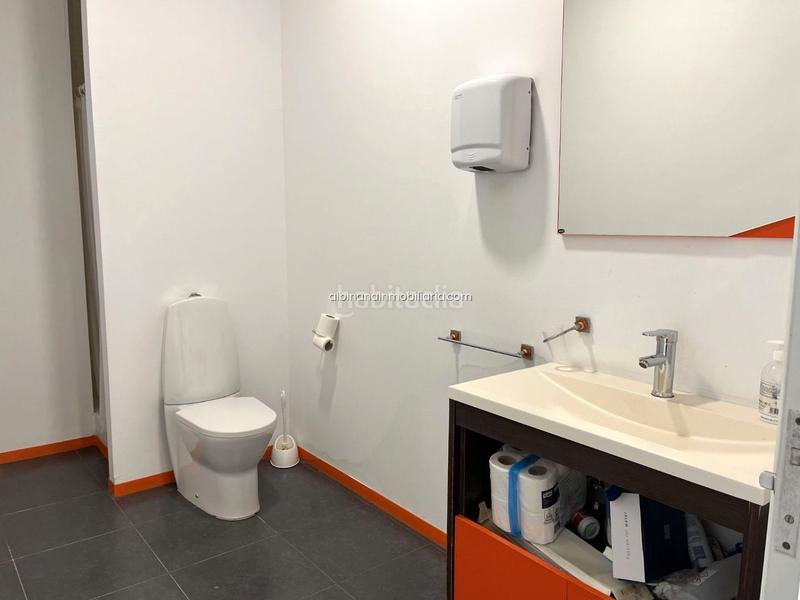 Foto 40ff9093-81c5-419e-a511-fd6919ea1c8d. Office space in pare lluis colomer 8 in Sant Rafael Ontinyent