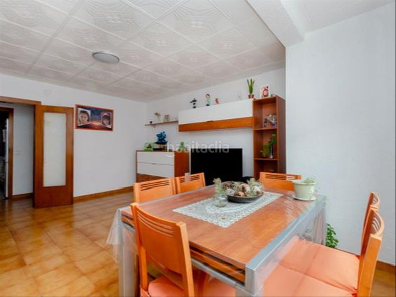 Foto 3cf9da6d-4008-44b2-b8fb-1cbc1847bee4. Piso en felip ii 16 oportunidad amplio piso en venta en Badalona