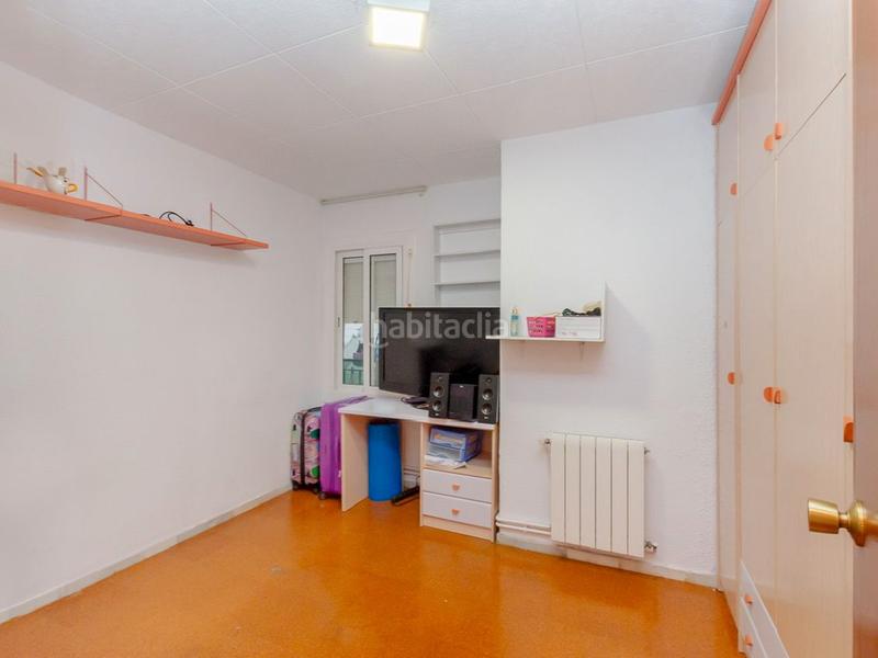 Foto 6f428ac4-71e4-42d6-9881-3301e5e11ee3. Piso en felip ii 16 oportunidad amplio piso en venta en Badalona