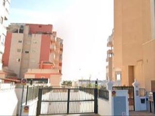 Lloguer Aparcament cotxe a Ps d'atzavares 32. Guarda tu coche junto al estadio martínez valero.
