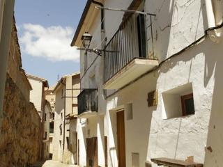 Maison à Calle el gallo 9. Casa reformada en aguaviva