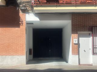 Lloguer Aparcament cotxe a Etruria  33. Aparca sin problemas