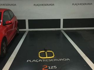 Rent Car parking in Plaza gala placidia 2. Plaza de fácil acceso en planta -2 para coche mediano