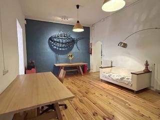 Piso en Escudellers blancs 8. Gotic 7 habitaciones junto a plaça reial