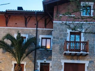 Casa adossada a Avenida de nuestra señora de estíbaliz  14. Chalet adosado en venta en la calle avenida de nuestra señora de