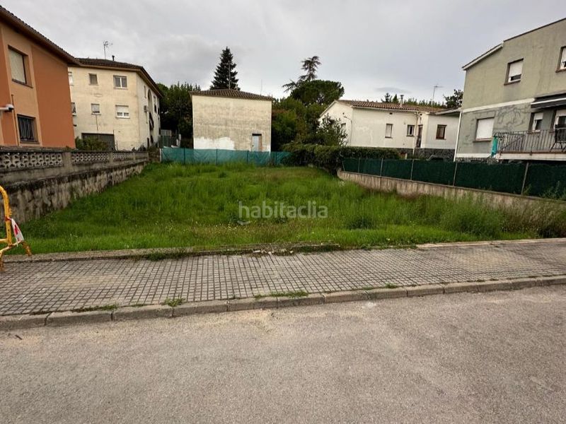 Foto 77e66987-51d9-4157-8ee5-b1f735939a7f. Terreny residencial a calle sant esteve 26 a Caldes de Malavella