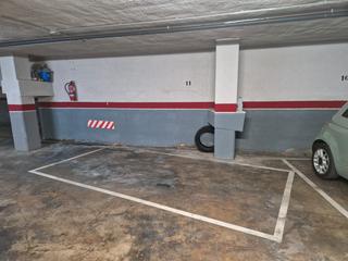 Lloguer Aparcament cotxe a Assumpta gonzalez cubertores 9. Amplia plaza de parking