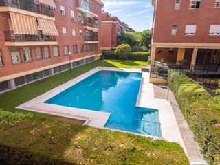 Appartement à Castillo de cortegana 2. Duplex renovado con piscina, garaje y trastero