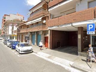 Lloguer Aparcament de moto a Bartrina 13. Alquiler de parking para motos en rubí - calle bartrina 13