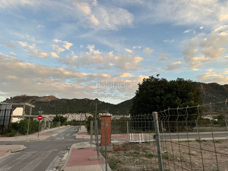 Foto b91b4174-a547-42dd-9a68-2f8754ecd4f2. Terreny residencial a partida pereres 10 a Xàtiva