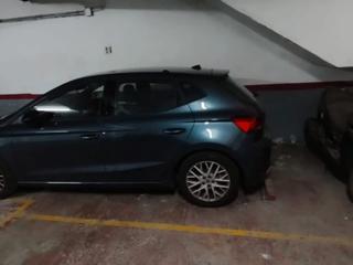 Parking voiture à Finestrelles 9. Pk para coche y moto