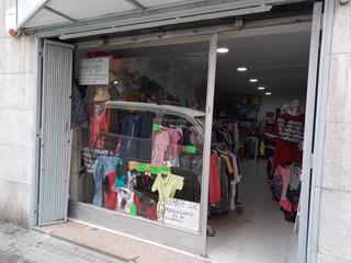 Geschäftsraum in Carrer dels catalans 46. Venta de local