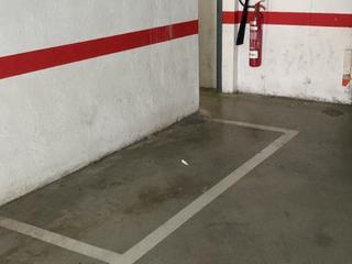 Miete Motorradparkplatz in C/tarragona 29