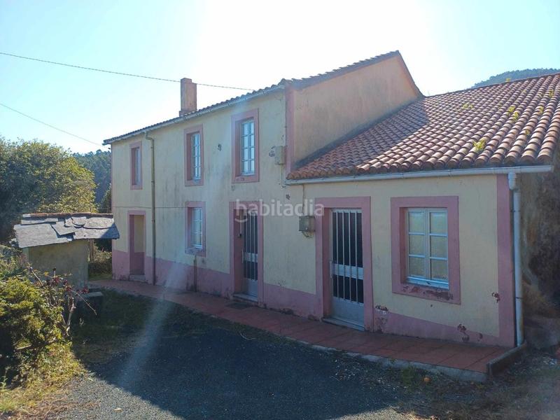 Foto c8f063d3-2e3b-45c5-b743-fdb1e656298a. Casa adossada a lugar pousadoiro 1 a Cariño