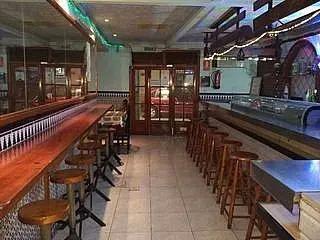 Locale commerciale in Carrer dels rebolledo  1. Se vende bar o para local tarragona