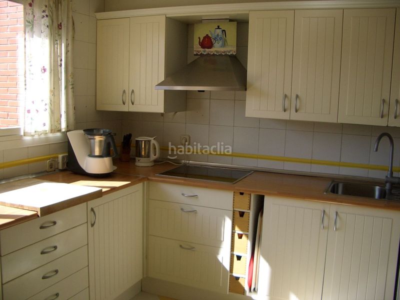 Foto 1abade60-0c42-4668-b3a2-1c67e3f6c9be. Casa adossada a paseo de las perdices 9 a Ciudalcampo
