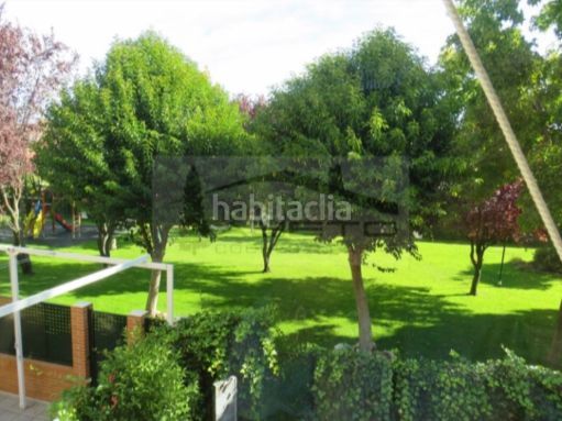 Foto a24f5467-c768-438c-9eee-878bb9d72c10. Casa adossada a paseo de las perdices 9 a Ciudalcampo