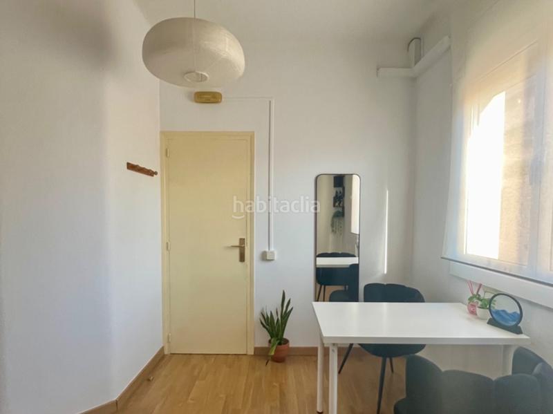 Foto cf616a4e-8f48-4c10-b268-a719027df2cd. Miete büro in travessera de gracia 98 in Vila de Gràcia Barcelona