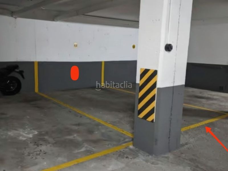 Foto ffb5ff1e-6f2e-4e55-b4ca-b1adbc93a7c4. Miete autoparkplatz in rúa de salvador allende 6 in Vigo