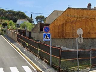 Terrain résidentiel à Carrer de dalt alcalde sadurní pujadas 52. Terreno en la roca del vallés en zona muy tranquila y privilegia