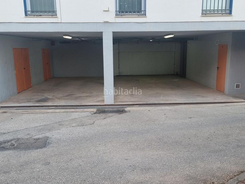 Foto d5a598d8-faa3-49b8-926a-e50332426832. Location parking voiture dans avenida carbonera 1 dans Alfàs del Pi (l´)