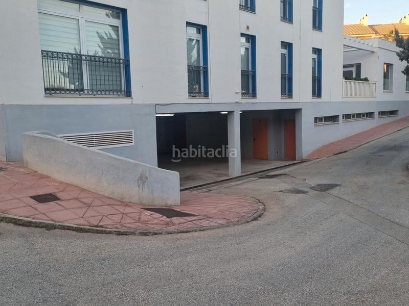 Foto d064a755-7c1c-4428-a664-d5cfd2f8d388. Miete autoparkplatz in avenida carbonera 1 in Pueblo-Ubanizaciones Alfàs del Pi (l´)