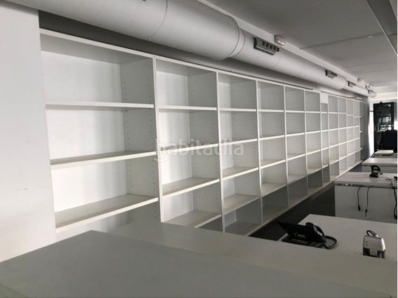 Foto 579d7ad4-6f30-4ae3-b093-b01202c4ecd2. Büro in carboner 12 in Fuente del Jarro Paterna