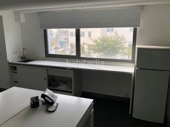 Foto e166d005-aed0-48e4-8650-766ed03ffe64. Büro in carboner 12 in Fuente del Jarro Paterna