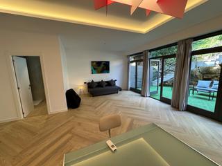 Location Local commercial à Carrer de josep tarradellas 23. Zona comercial y muy turística de lloret de mar, en primera líne