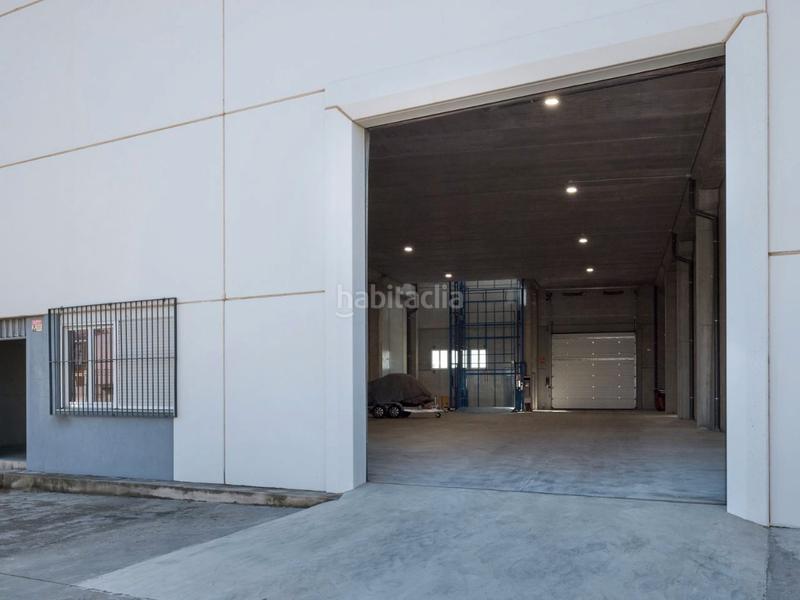 Foto 1bb770f0-73a7-4f39-8e5f-f9c832b34552. Alquiler nave industrial en calle llevante 42 nave alquiler figueres en Vilamalla