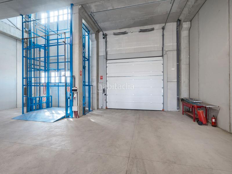 Foto 6f1596d1-bbb6-4aa9-a324-c1d8f8c76194. Alquiler nave industrial en calle llevante 42 nave alquiler figueres en Vilamalla