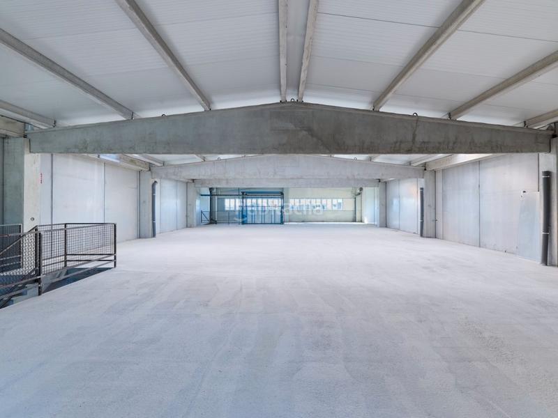 Foto 7f7cbbbe-0795-40f7-abf0-37be5252f1e2. Alquiler nave industrial en calle llevante 42 nave alquiler figueres en Vilamalla