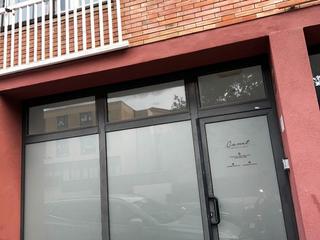 Transfer Business premise in Duquessa d'orleans  50-56. Laboratorio dental en sarrià de tres plantas, equipado y con car