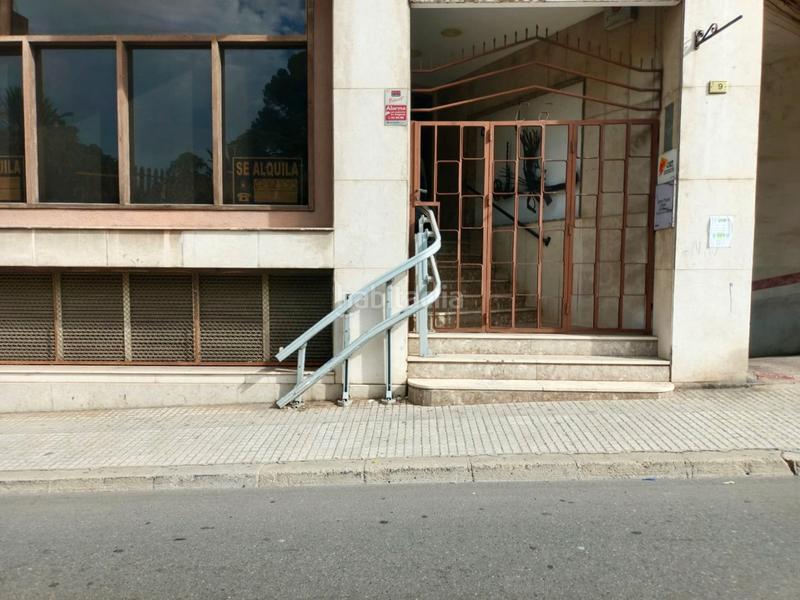 Foto 29f31f53-57a4-4def-9cbf-1ec885f9fe45. Location local commercial dans c/ ronda reus 9 dans Tortosa
