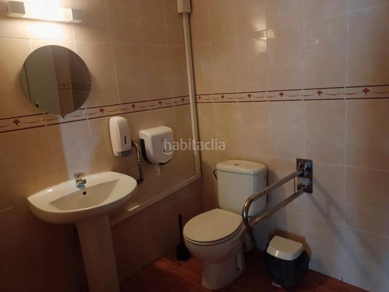 Foto c2a5ae1b-c940-4e7f-9d82-c9cacdef87fd. Location local commercial dans c/ ronda reus 9 dans Tortosa