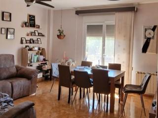 Appartement à Calle isaac peral 7. Piso en parque de las cabilas manzanares 3 habitaciones, 2 baños
