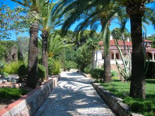 Xalet a Guadassuar 37. Chalet con piscina y jardin privados