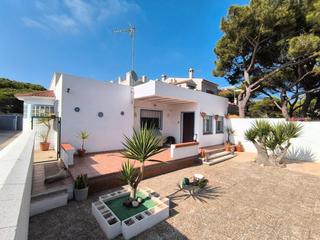 Maison à Calle violetas 4. Se vende casa en urb. pinos del mar