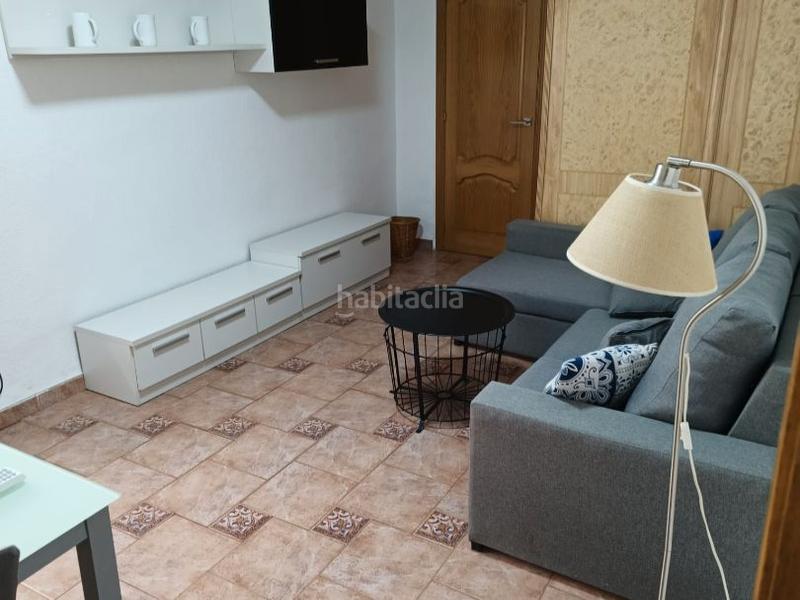 Foto 4802f752-d1be-4b4d-b363-17be7db20af6. Alquiler apartamento en calle plesbitero baltasar carrasco 21 en Alicante