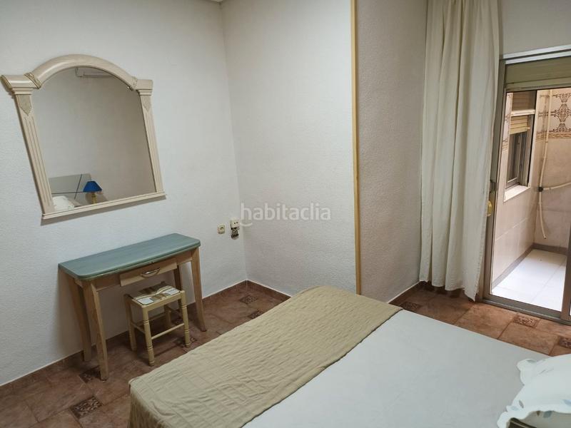 Foto cb4ebc87-cadb-40bd-949d-edf6a92125b1. Alquiler apartamento en calle plesbitero baltasar carrasco 21 en Alicante