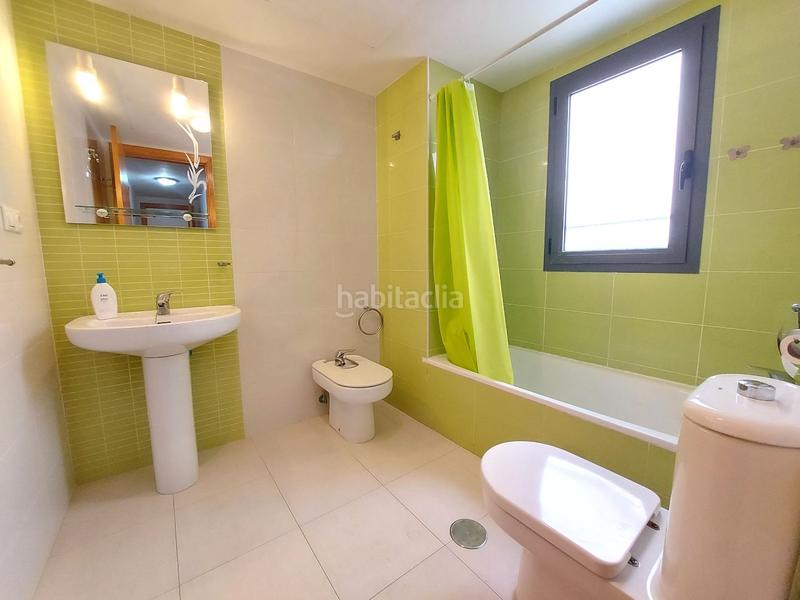 Foto cb3d9bd2-7a97-4b43-a05d-849c4f944cc3. Alquiler piso en paseo Viator 56 piso 2 dormitorios acogedor y luminoso en Viator