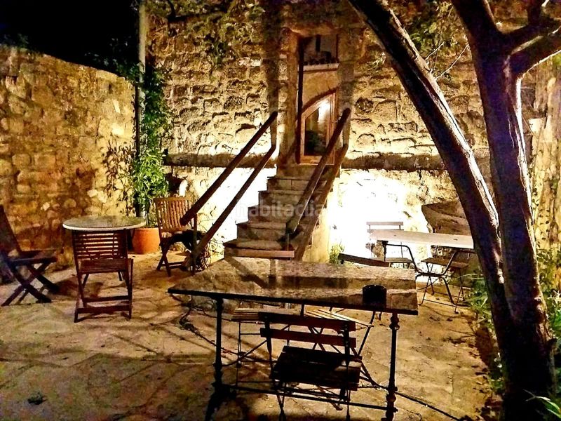 Foto 105caadd-edf1-41a4-9d0c-bd7b7697f31c. Masia a carrer plaça 48 a Cornudella de Montsant