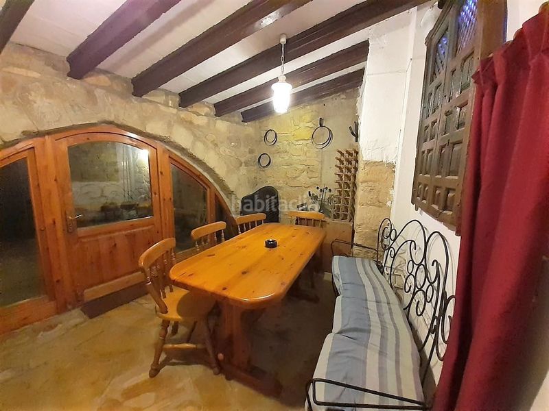 Foto 7dd034f0-f8df-40a5-94d5-9835ce9b3df1. Masia a carrer plaça 48 a Cornudella de Montsant
