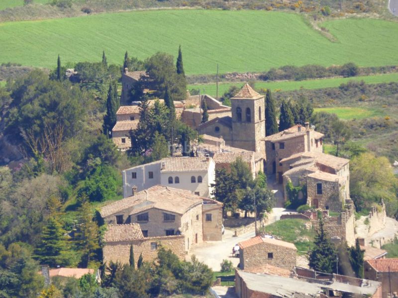 Foto a1a555a9-e8b5-4626-9fd6-12ca0519e8f9. Masia a carrer plaça 48 a Cornudella de Montsant