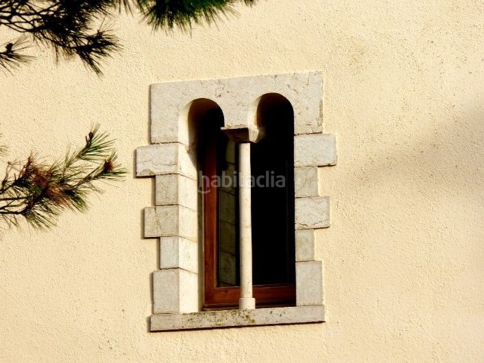 Foto f20439d3-9579-4ccd-a4ce-904661fbcc1f. Masia a carrer plaça 48 a Cornudella de Montsant