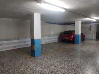 Location Parking moto à Arquitecto guardiola  15. Plaza moto benalua