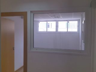 Miete Büro in Cala blanca 3a. Alquiler de oficinas