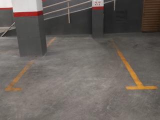 Miete Motorradparkplatz in Avinguda jaume balmes 34-38. Alta demanda de aparcamiento