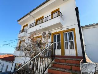 Pis a Traseras del castillo  79 a. Piso en valencia de alcántara