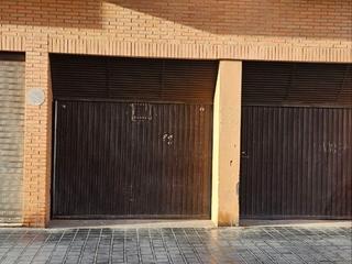 Lloguer Aparcament cotxe a Calle de felipe salvador  4. Parking grande